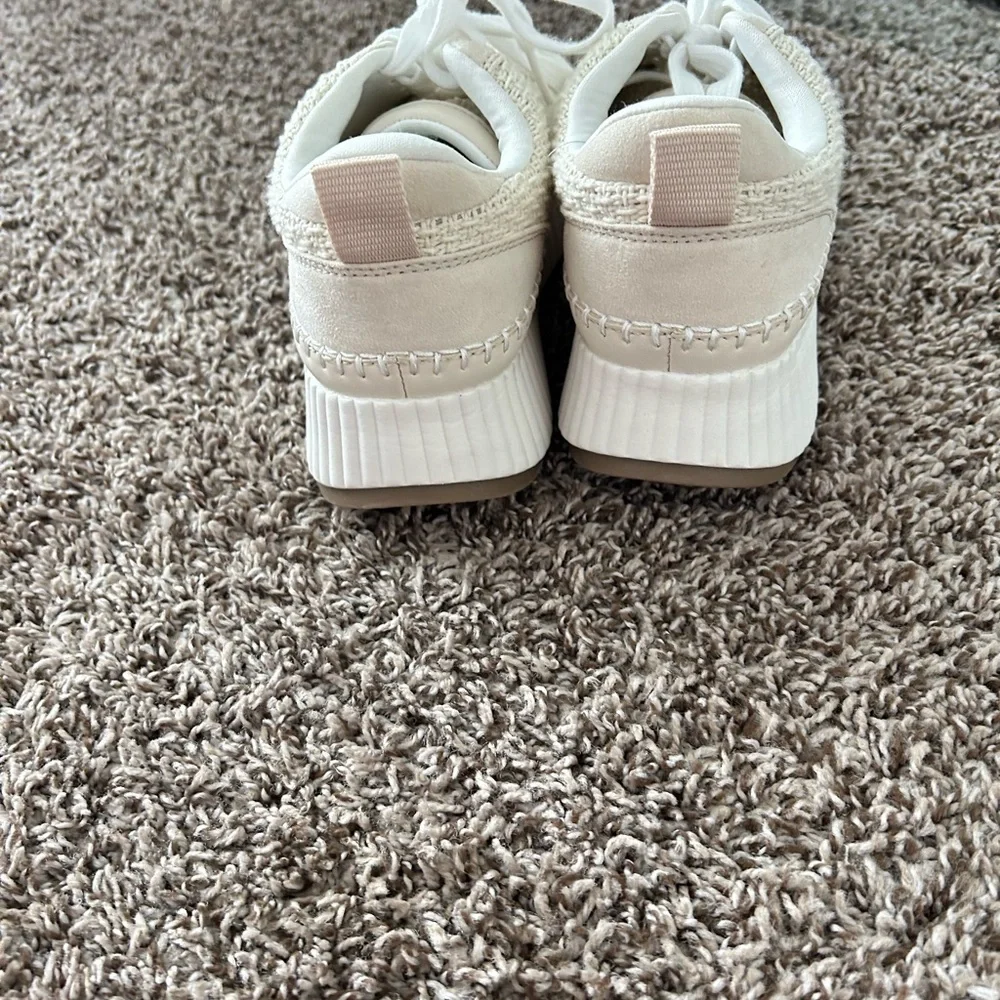 Women's Cream Sneakers - Picture 3 of 4